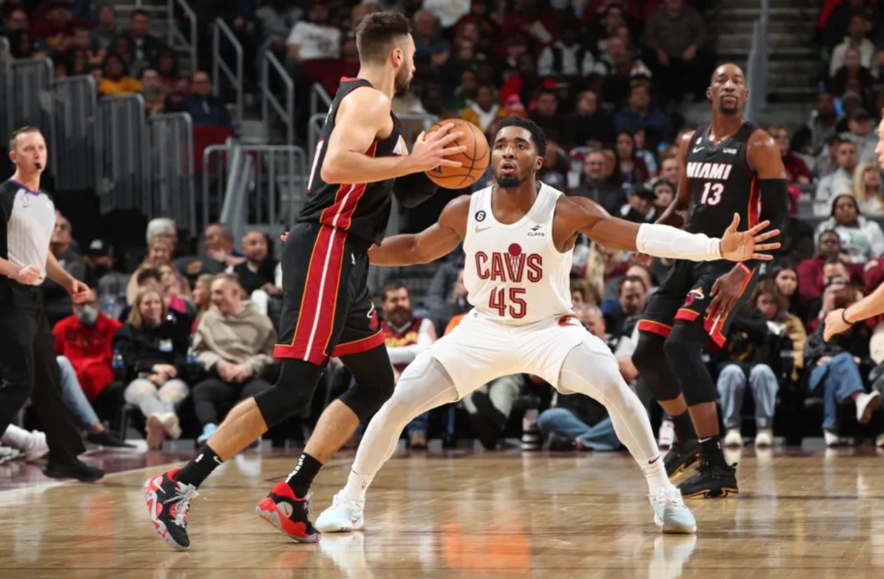 尤其在面对 尤其在面对