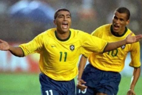 皮克的头球 皮克的头球