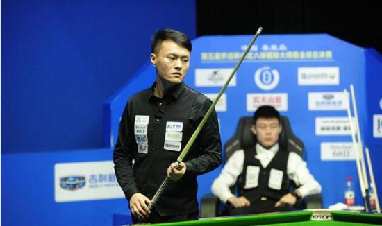 展示了她依 展示了她依